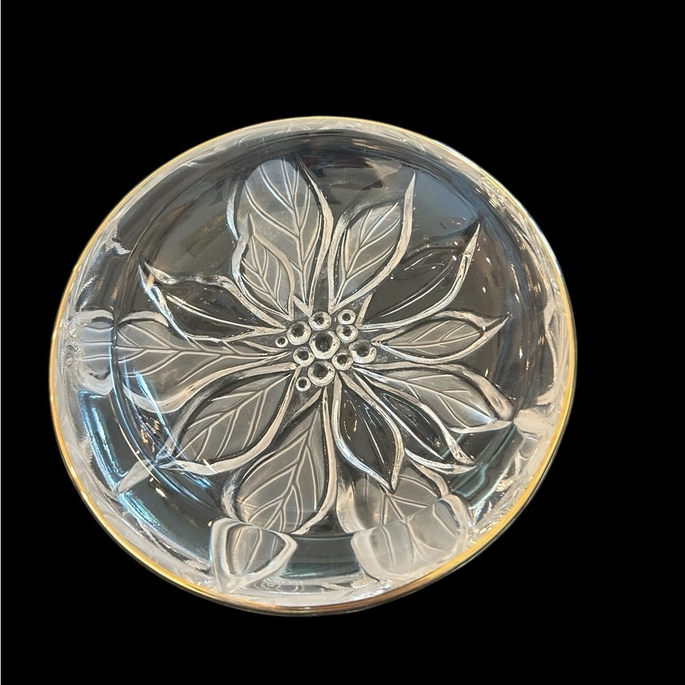Mikasa‎ Bowl Crystal Frosted Serving Floral Poinsettia Nut Dish w/Gold Trim edge